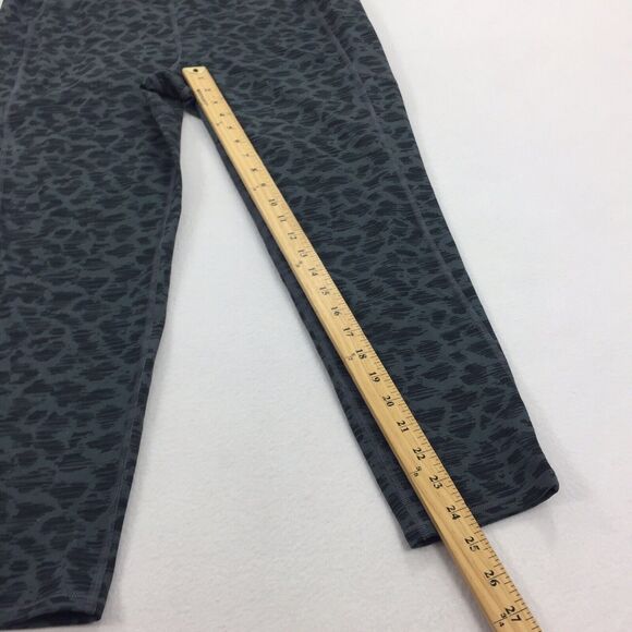 MTA Sports 3/4 Length Athletic Workout Leggings Size 1X Womens Plus Gray Cheetah - Picture 7 of 7
